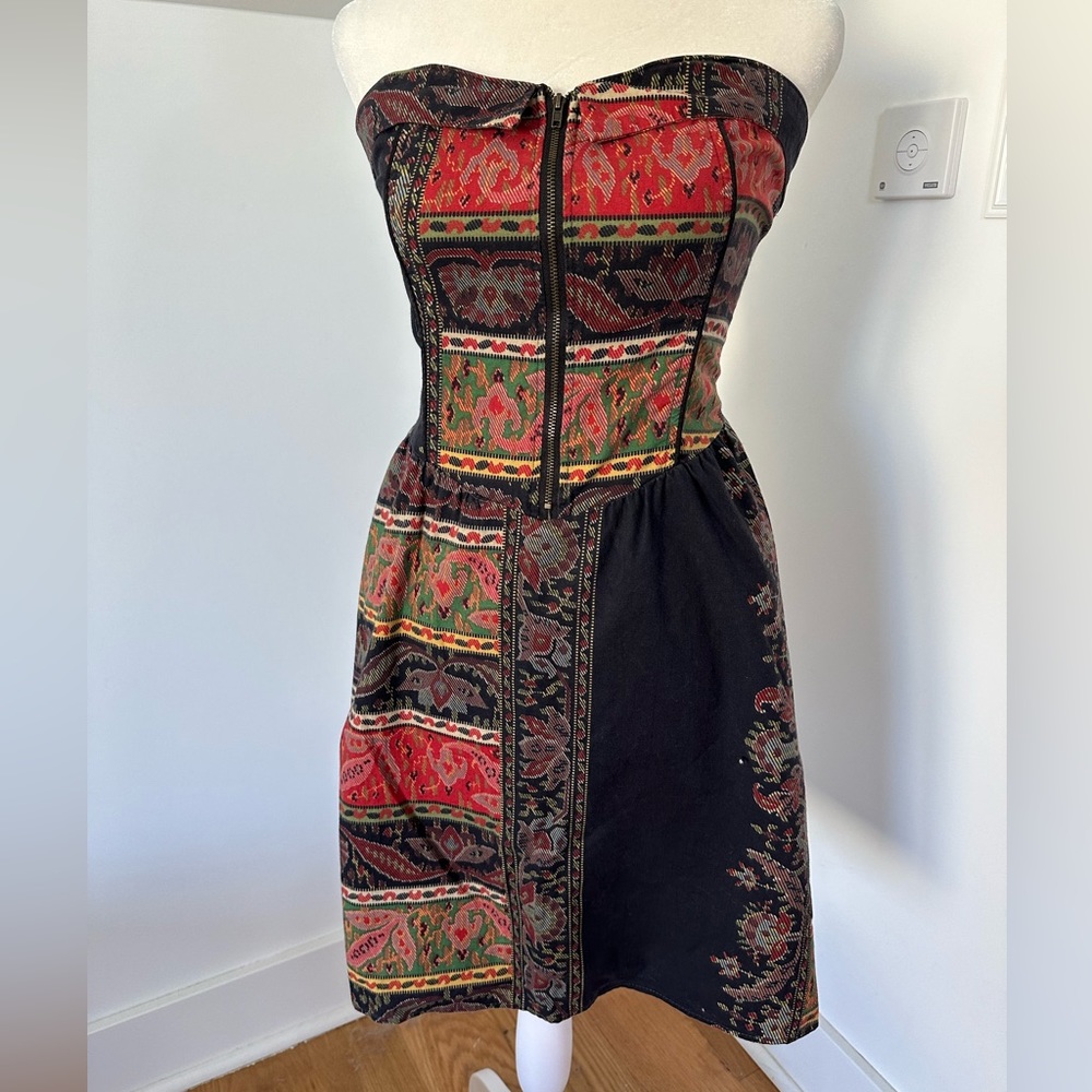 Urban renewal strapless dress with full front zipper size M